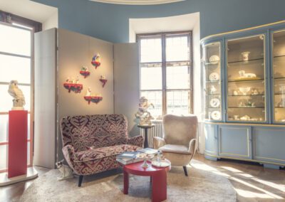 Immobilienfotograf München – Vintage Möbel und Kunst in einem stilvollen Wohnraum